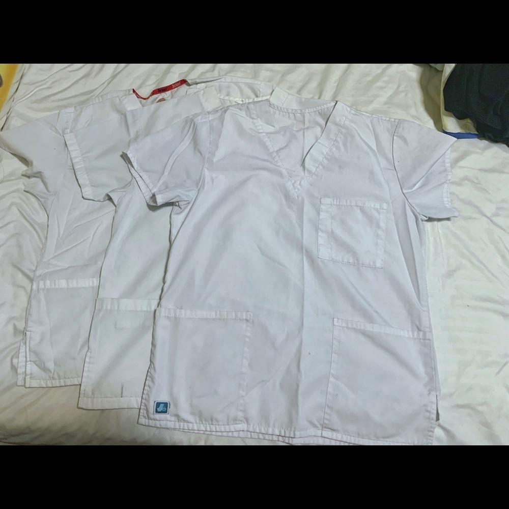 3 top white scrub+ 2 bottom